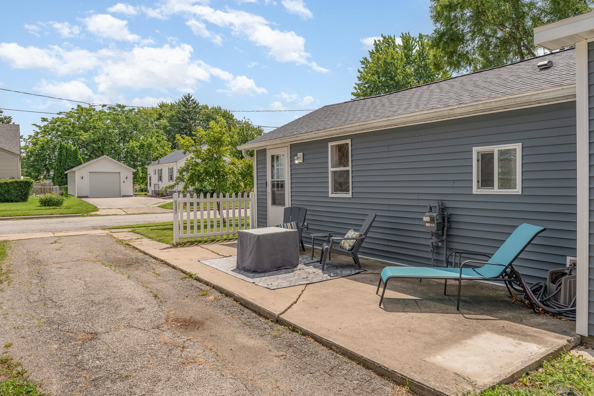 516 Braddock Street Bay City, MI 48708 - Photo 4 of 19 Gallery Image 4