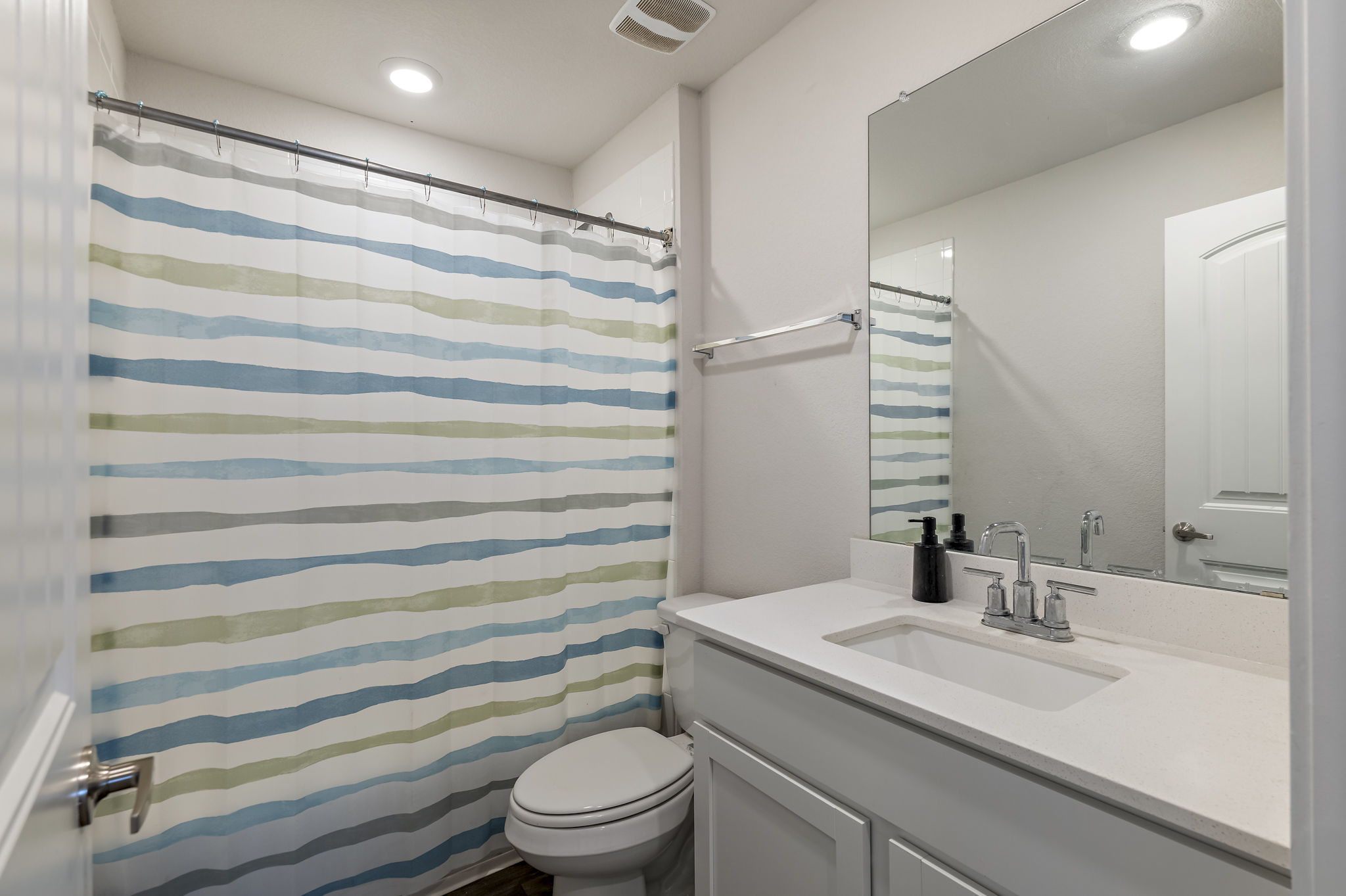 19601 Abigail Fillmore Road Manor, TX 78653 - Photo 13 of 17 Full bathroom