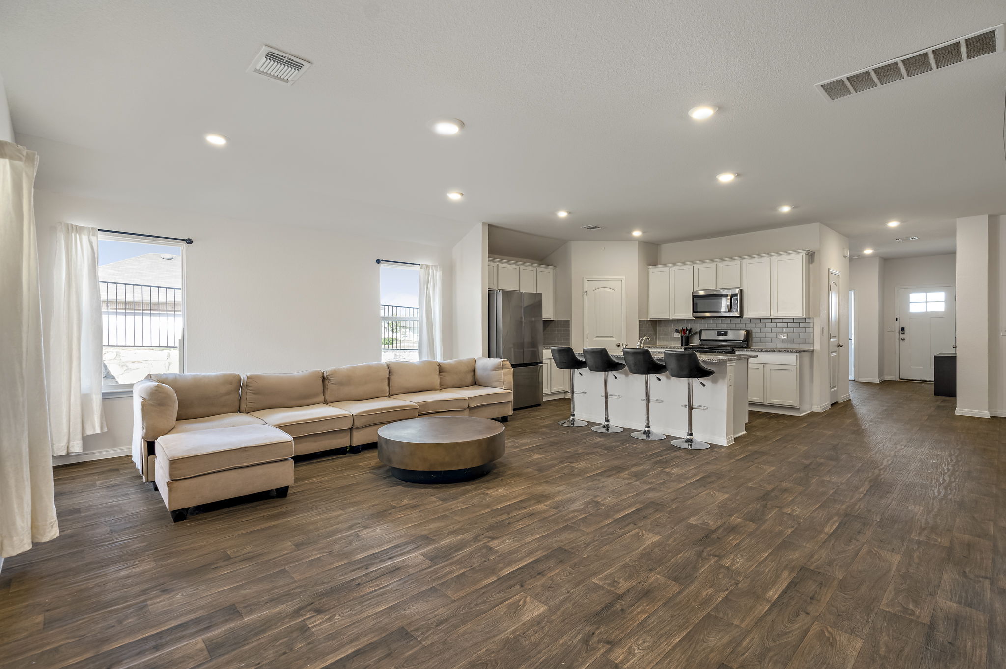 19601 Abigail Fillmore Road Manor, TX 78653 - Photo 6 of 17 Open living and kitchen