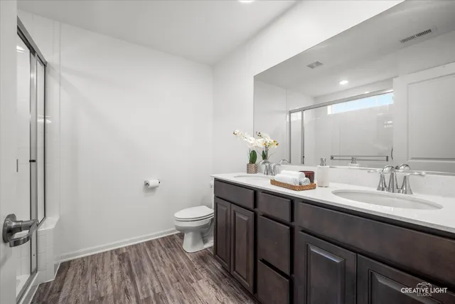 $364,900 | 1066 Moraine Drive, South Elgin, IL 60177