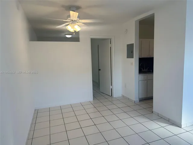 $1,575 | 8350 Southwest 65th Avenue, Unit N4, Miami, FL 33143