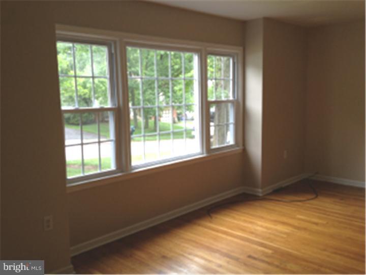 12 Ricci Lane Newark, DE 19702 - Photo 2 of 11 Great Room