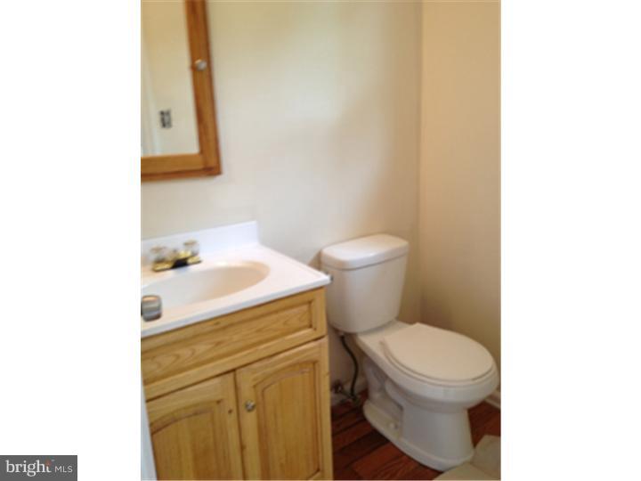 12 Ricci Lane Newark, DE 19702 - Photo 3 of 11 Bathroom