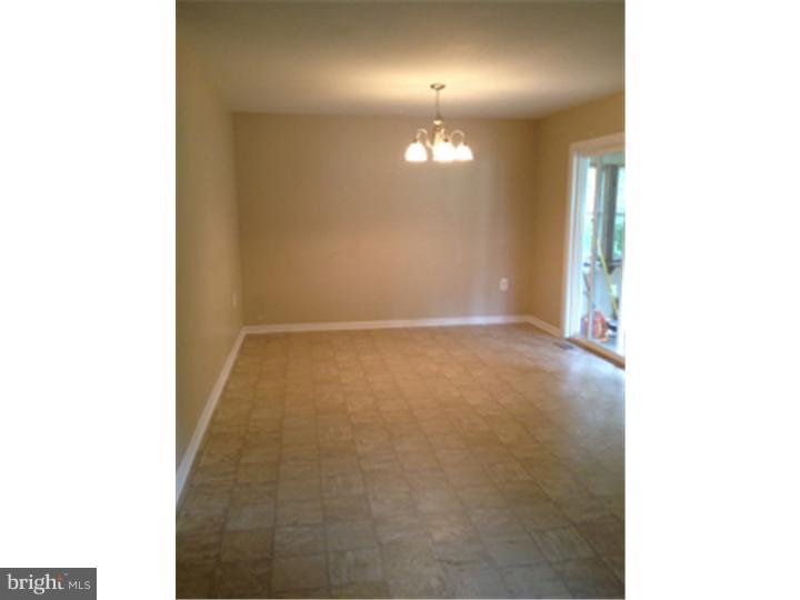 12 Ricci Lane Newark, DE 19702 - Photo 5 of 11 Breakfast Room