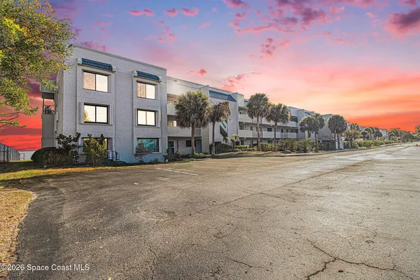 $185,900 | 6900 N Highway, Unit 6303, Cocoa, FL 32927