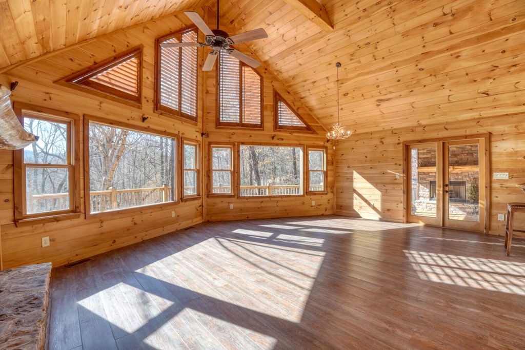 158 Whispering Pines Blue Ridge, GA 30513 - Photo 5 of 74 Gallery Image 5