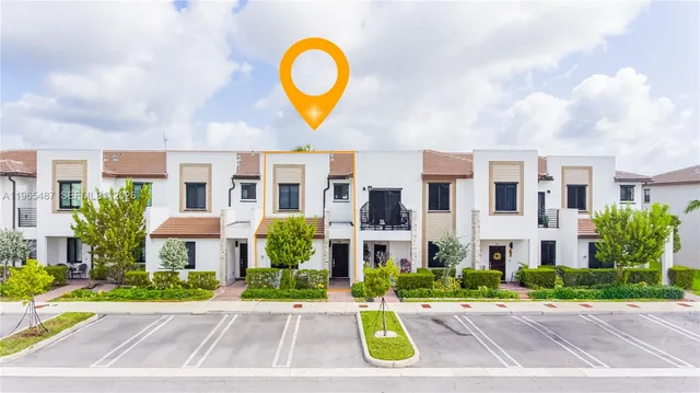 $2,900 | 817 Northeast 211th Street, Miami, FL 33179