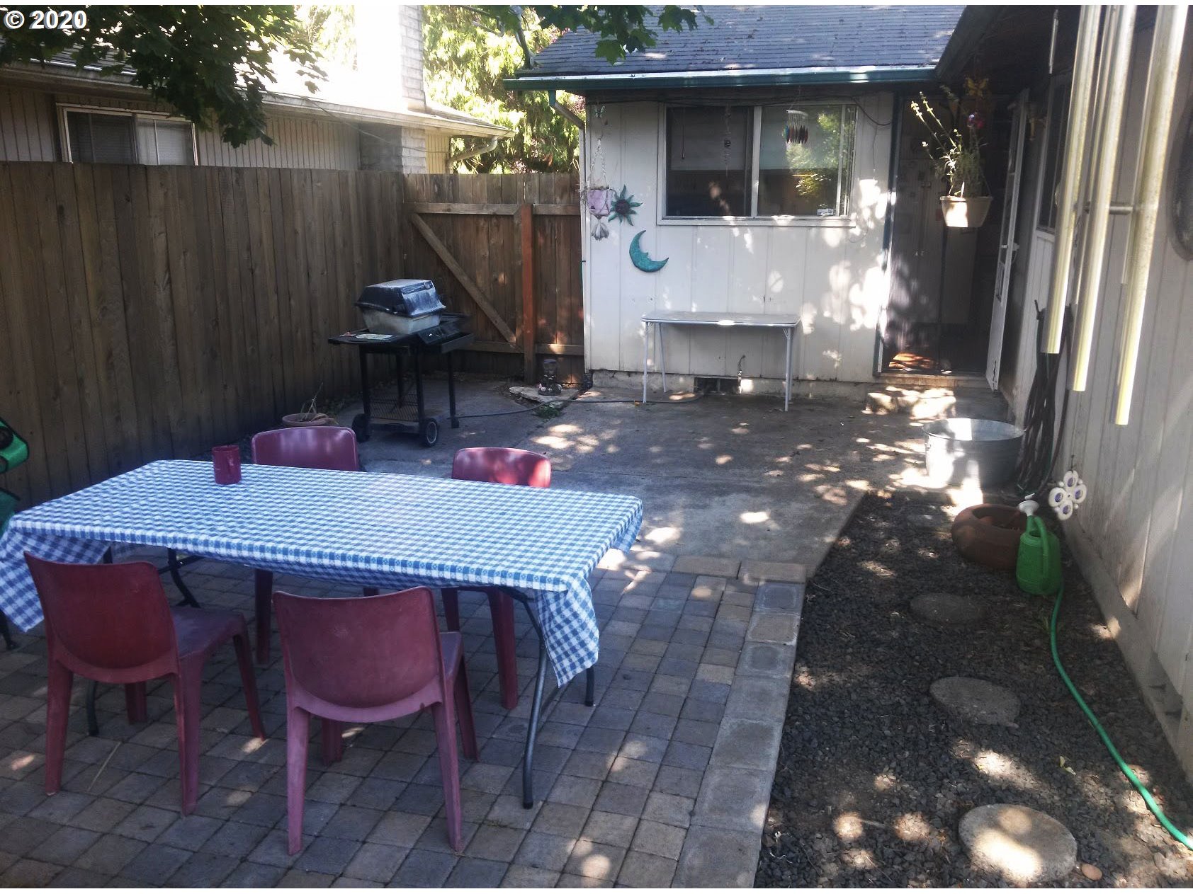 541 South 46th Street Springfield, OR 97478 - Photo 2 of 11