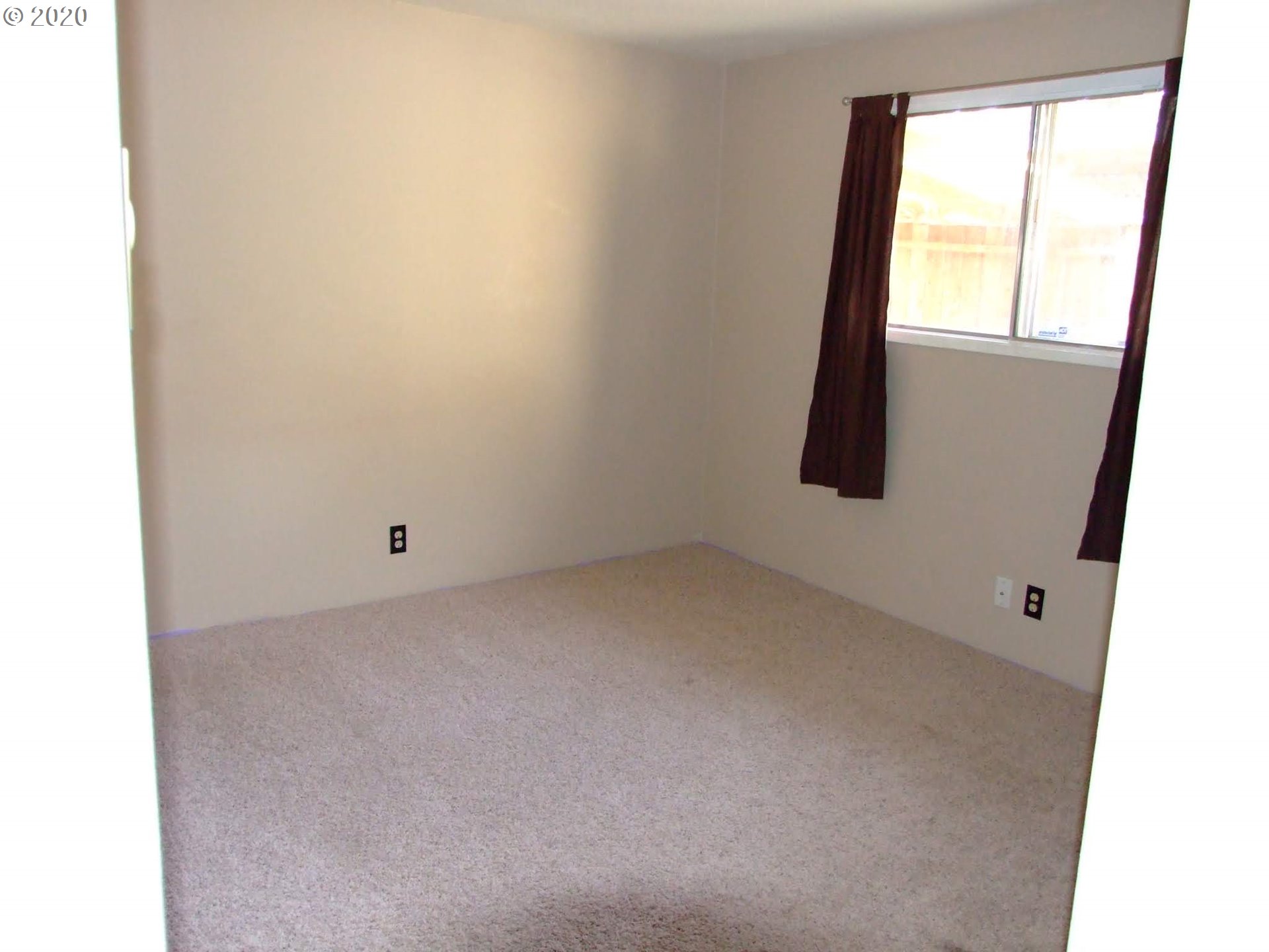 541 South 46th Street Springfield, OR 97478 - Photo 9 of 11