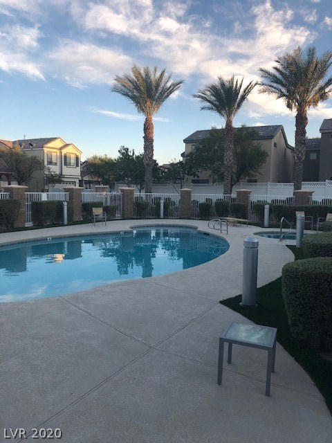 8133 Altamont Ridge Street Las Vegas, NV 89113 - Photo 6 of 28 Gallery Image 6