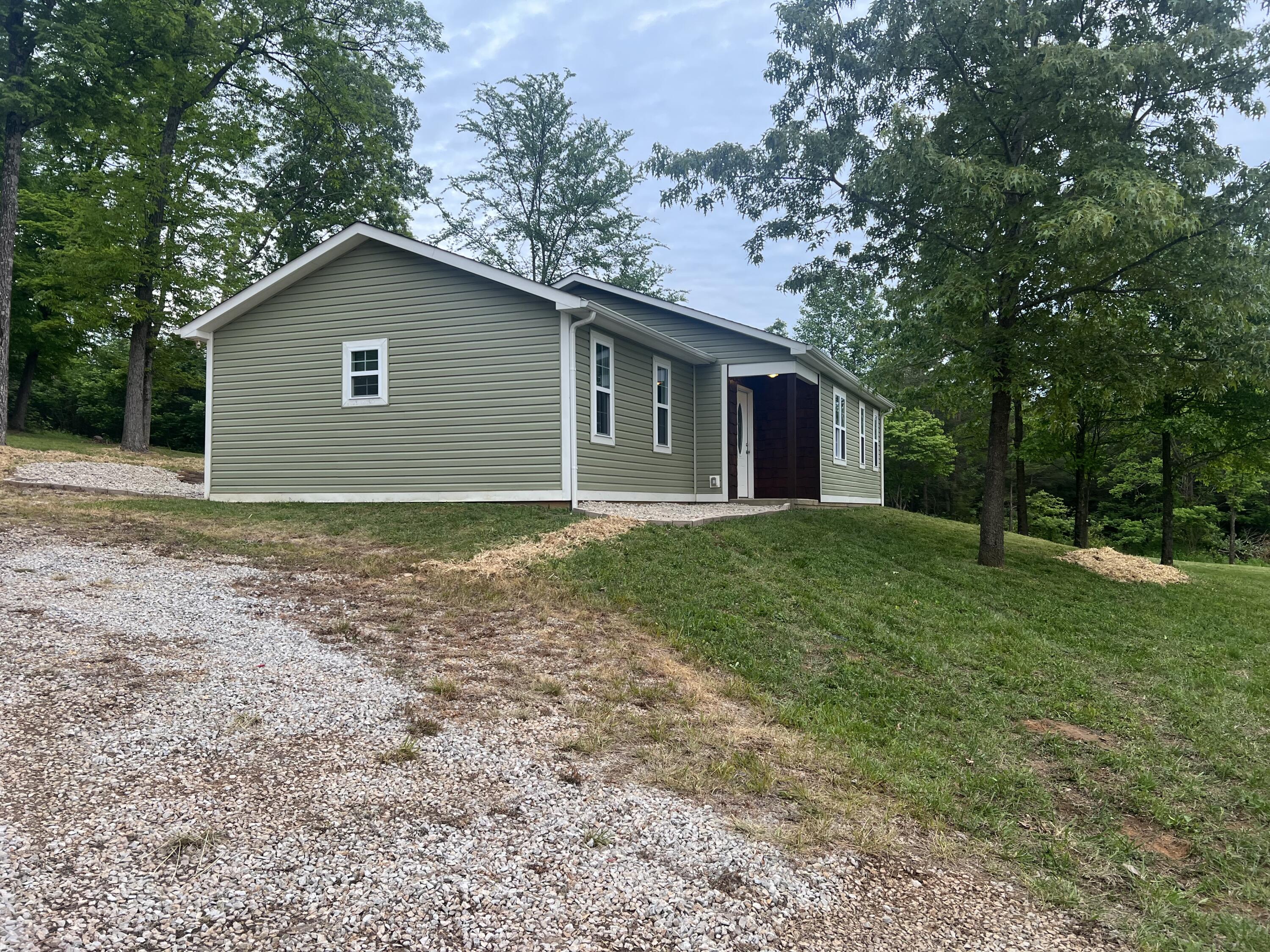 1959 Spiro Road Mount Vernon, KY 40456 - Photo 4 of 35 B3591313-5344-4662-AB80-51AC578D8D9C