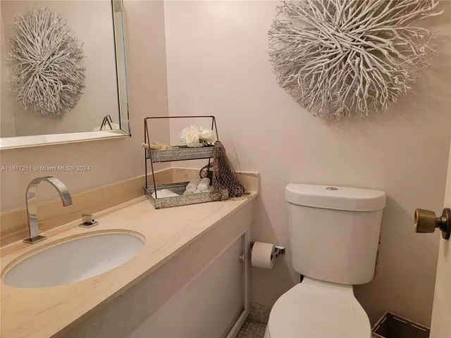 $2,150 | 1980 South Ocean Drive, Unit 2C, Hallandale Beach, FL 33009