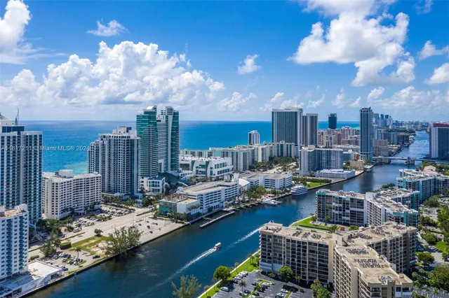 $2,150 | 1980 South Ocean Drive, Unit 2C, Hallandale Beach, FL 33009