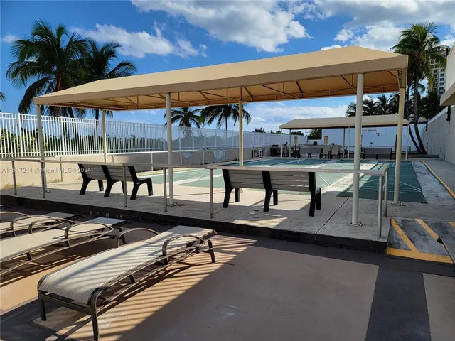 $2,150 | 1980 South Ocean Drive, Unit 2C, Hallandale Beach, FL 33009