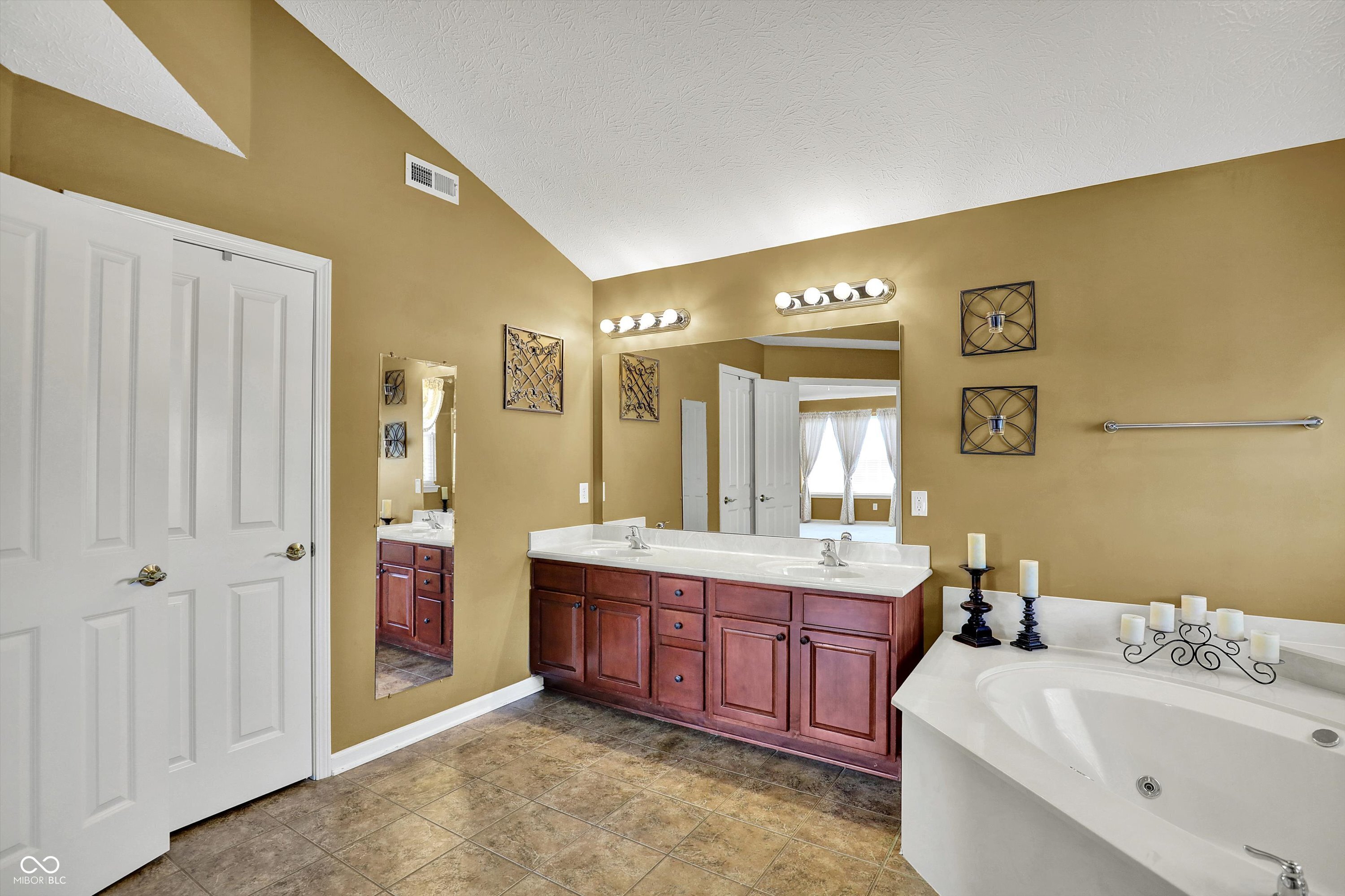 10267 Ranford Boulevard Fishers, IN 46040 - Photo 45 of 95 Gallery Image 45