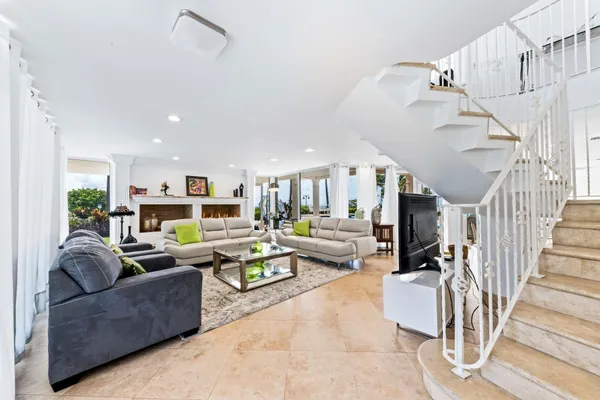 $42,000 | 1799 North Fort Lauderdale Beach Boulevard, Fort Lauderdale, FL 33305