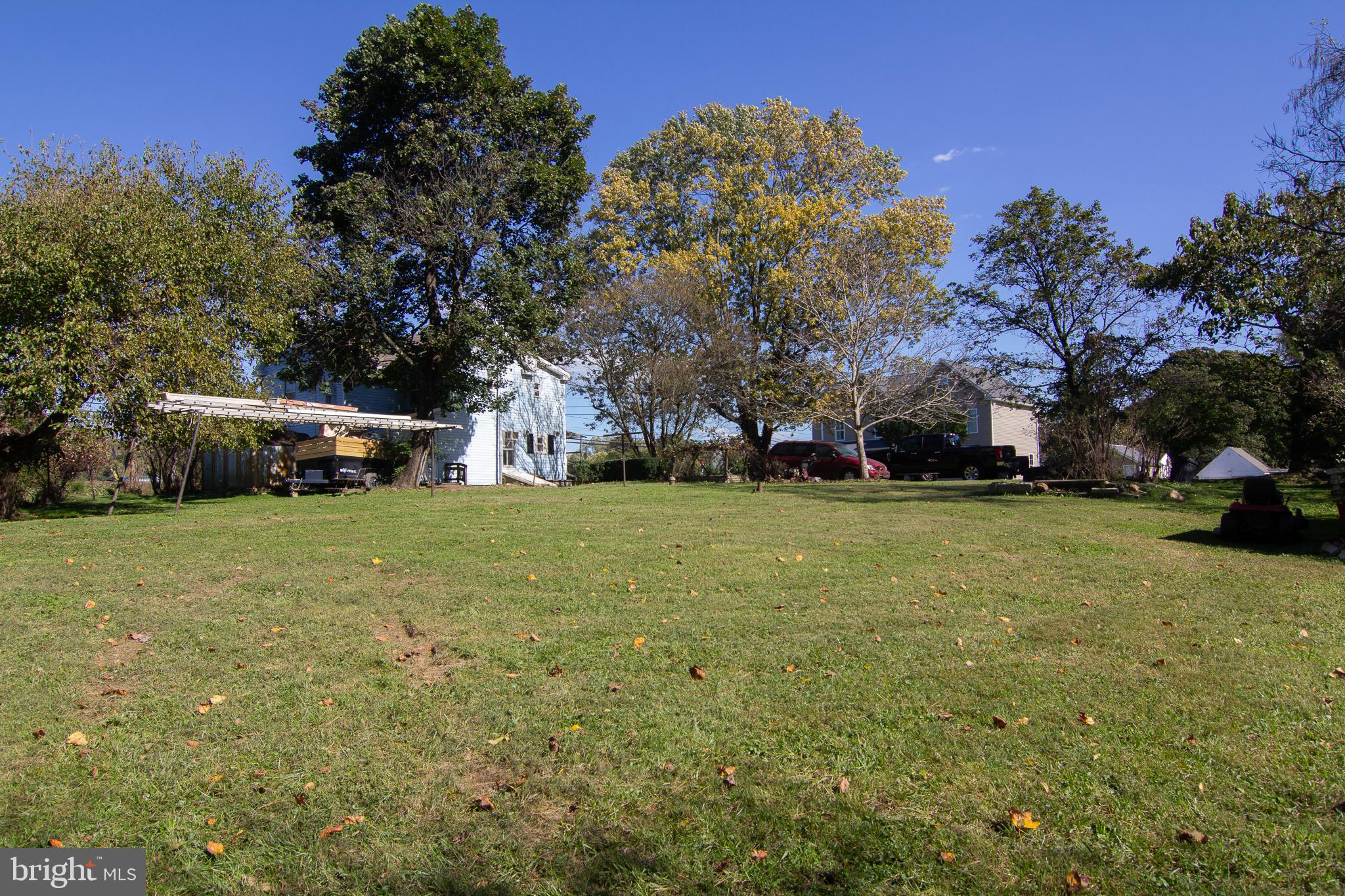 10101 Liberty Road Randallstown, MD 21133 - Photo 31 of 37 Rear yard