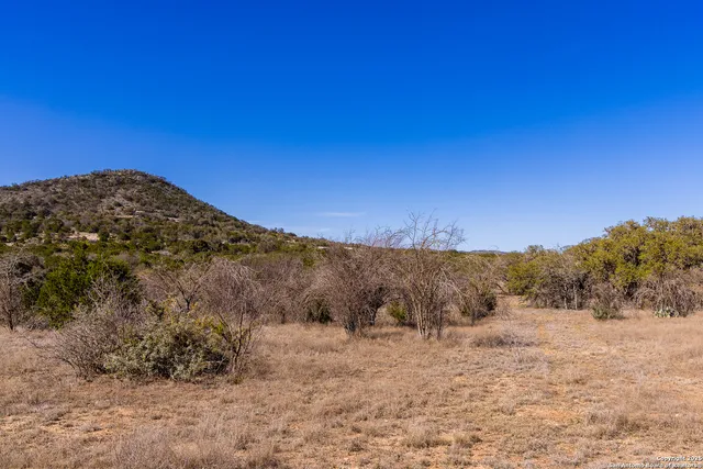 $270,875 | 2300 Little Dry Frio Road, Rio Frio, TX 78873