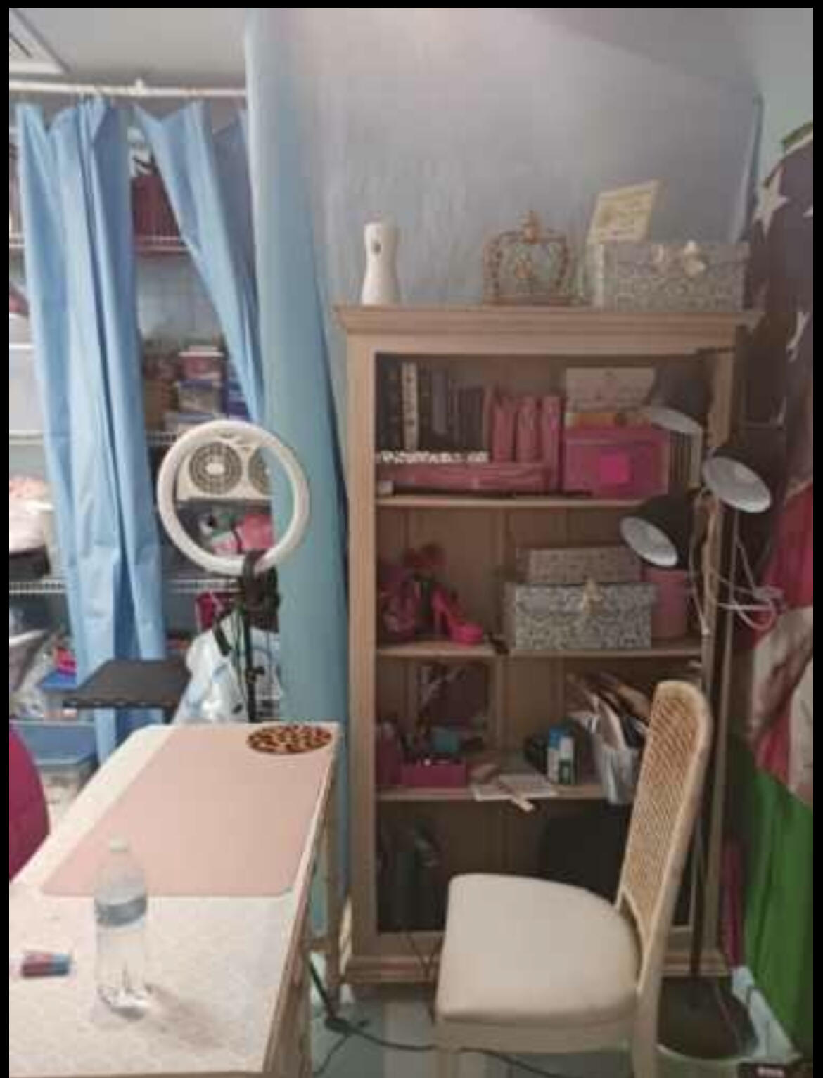 159 Lullaby Loop Santa Rosa Beach, FL 32459 - Photo 39 of 42 a room with furniture and a mirror