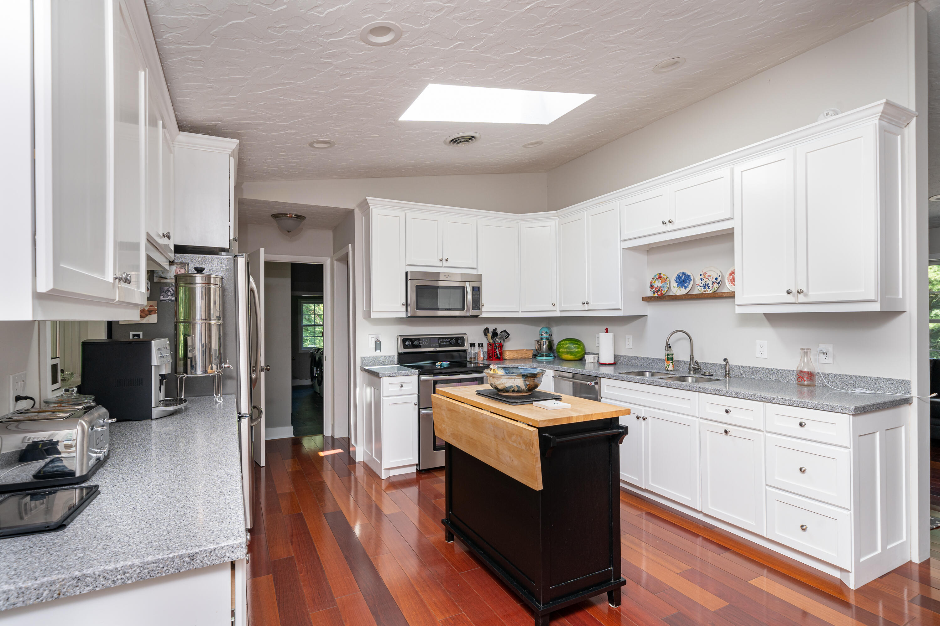 386 Stevens Road Troutville, VA 24175 - Photo 11 of 36 Stainless steel appliances