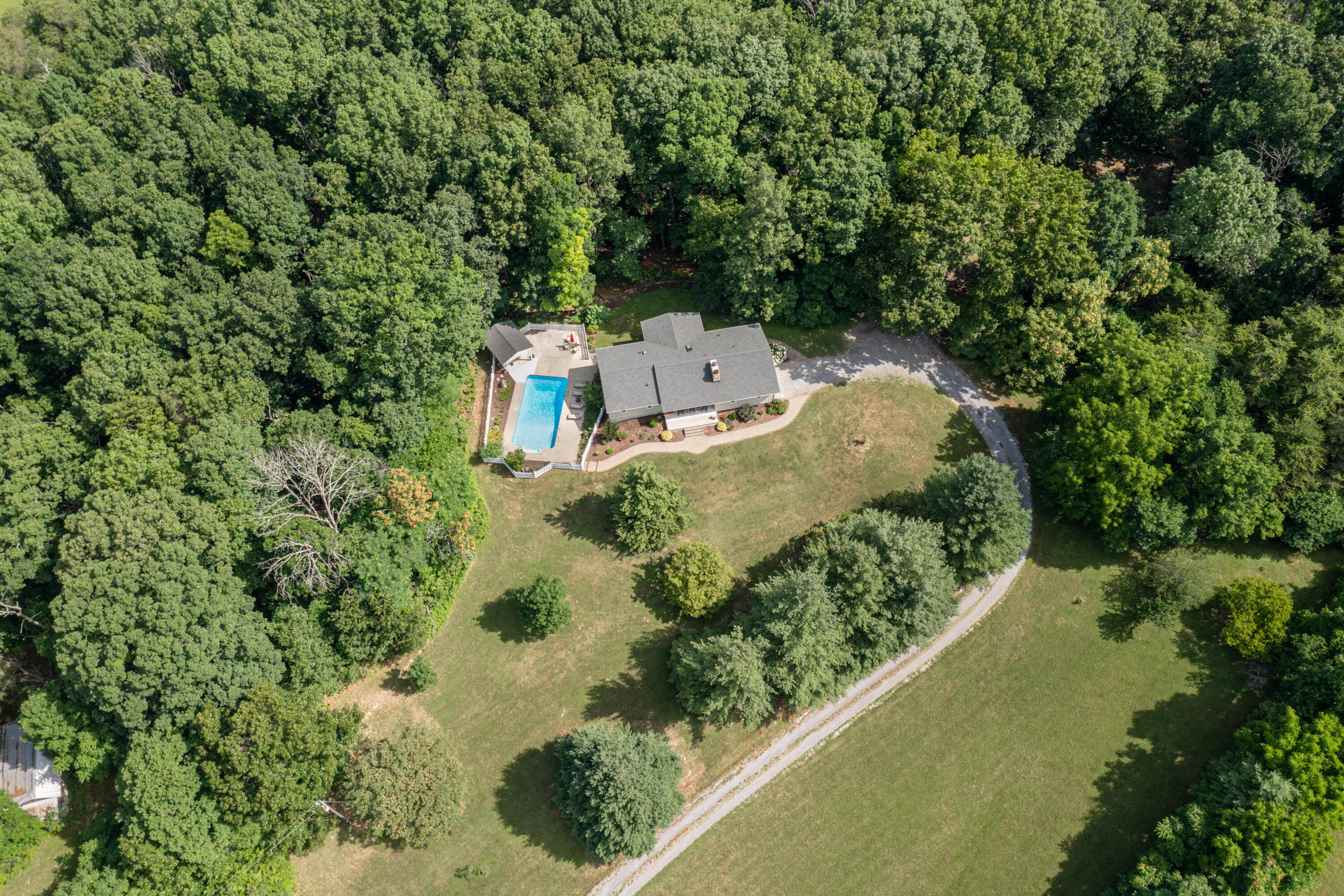 386 Stevens Road Troutville, VA 24175 - Photo 3 of 36 Secluded setting