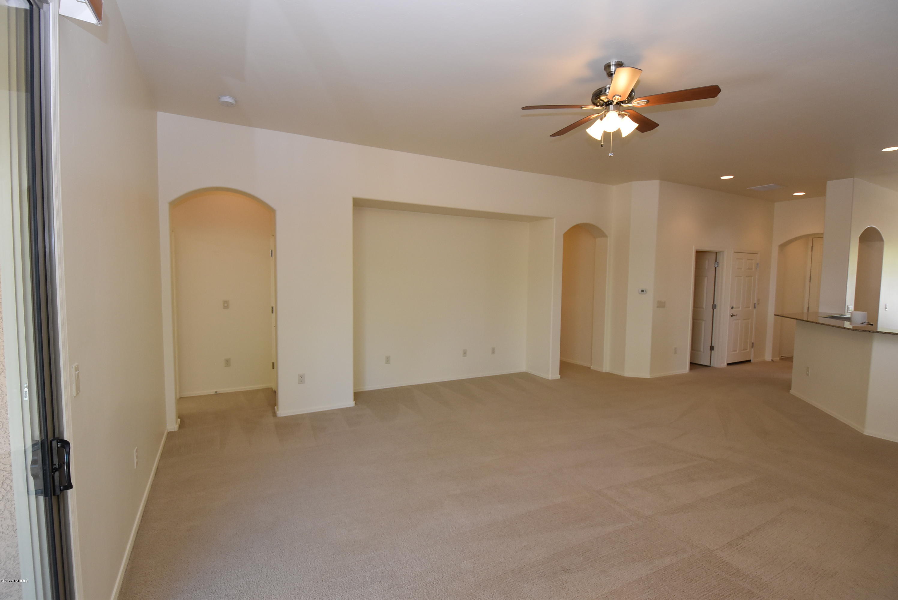 12823 Bloomington Loop Tucson, AZ 85755 - Photo 13 of 39