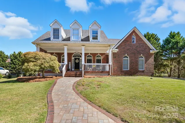 $850,000 | 8403 Royster Run, Waxhaw, NC 28173