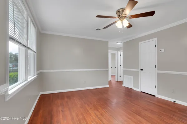 $950 | 1001 Davis Street, Jacksonville, NC 28540