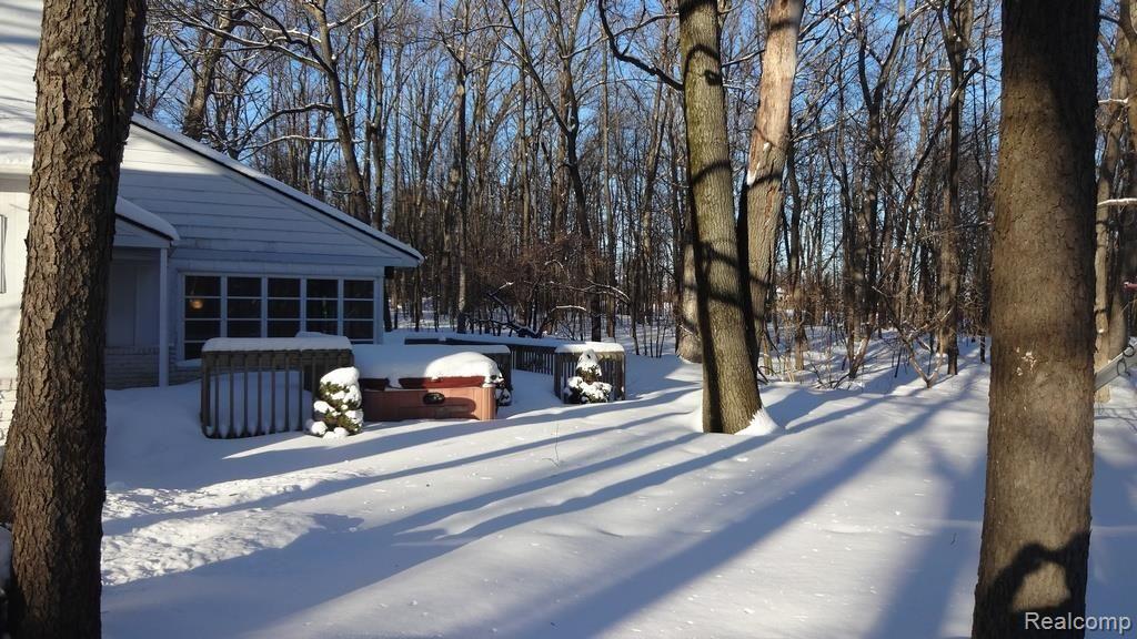 2872 Rowe Road Milford, MI 48380 - Photo 33 of 36 145.jpg