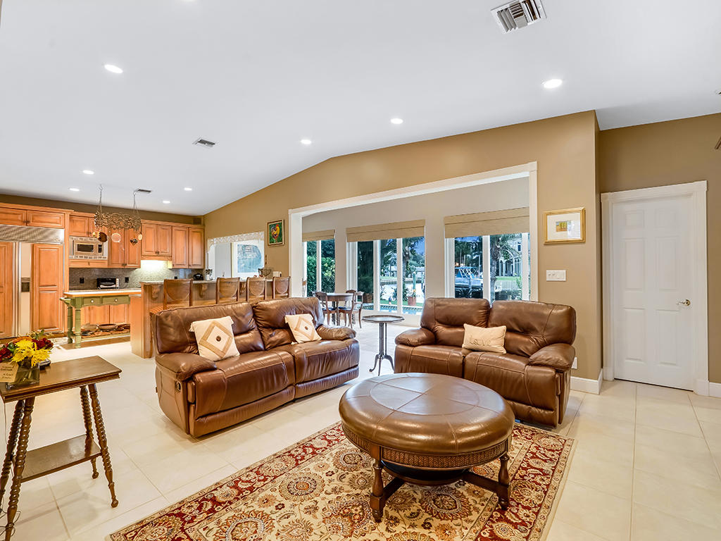2386 Inland Cove Road Palm Beach Gardens, FL 33410 - Photo 12 of 54 2386 Inland Cove - Family Room