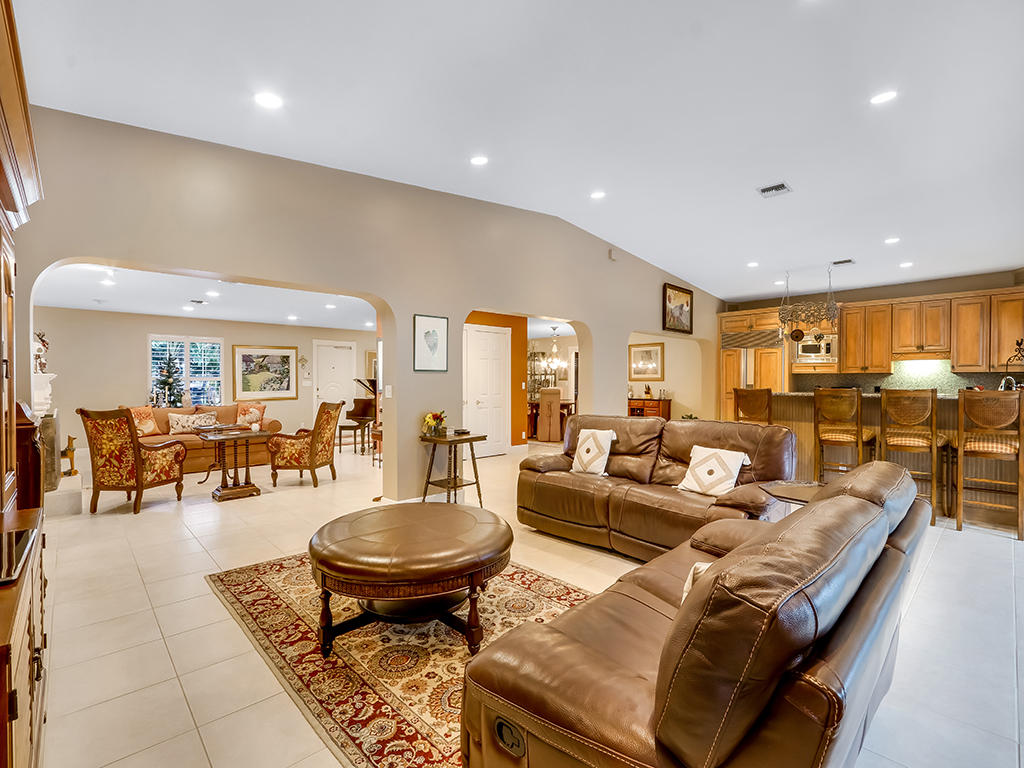 2386 Inland Cove Road Palm Beach Gardens, FL 33410 - Photo 14 of 54 2386 Inland Cove - Family Room