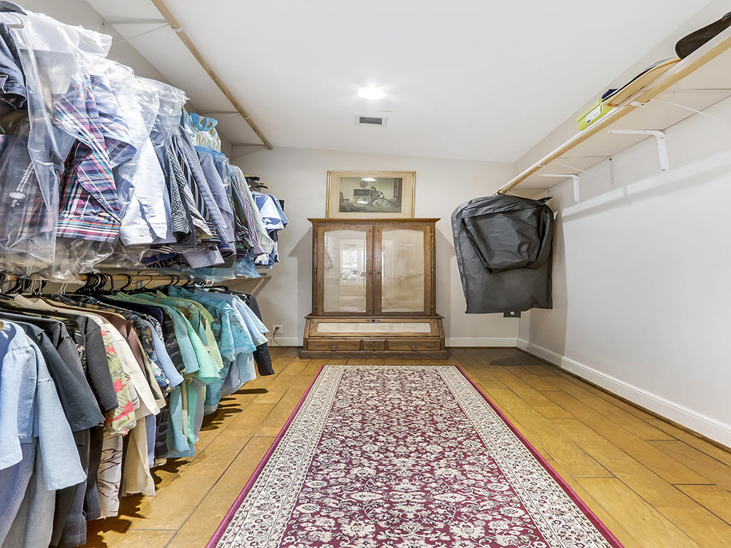 2386 Inland Cove Road Palm Beach Gardens, FL 33410 - Photo 18 of 54 2386 Inland Cove - Master Closet