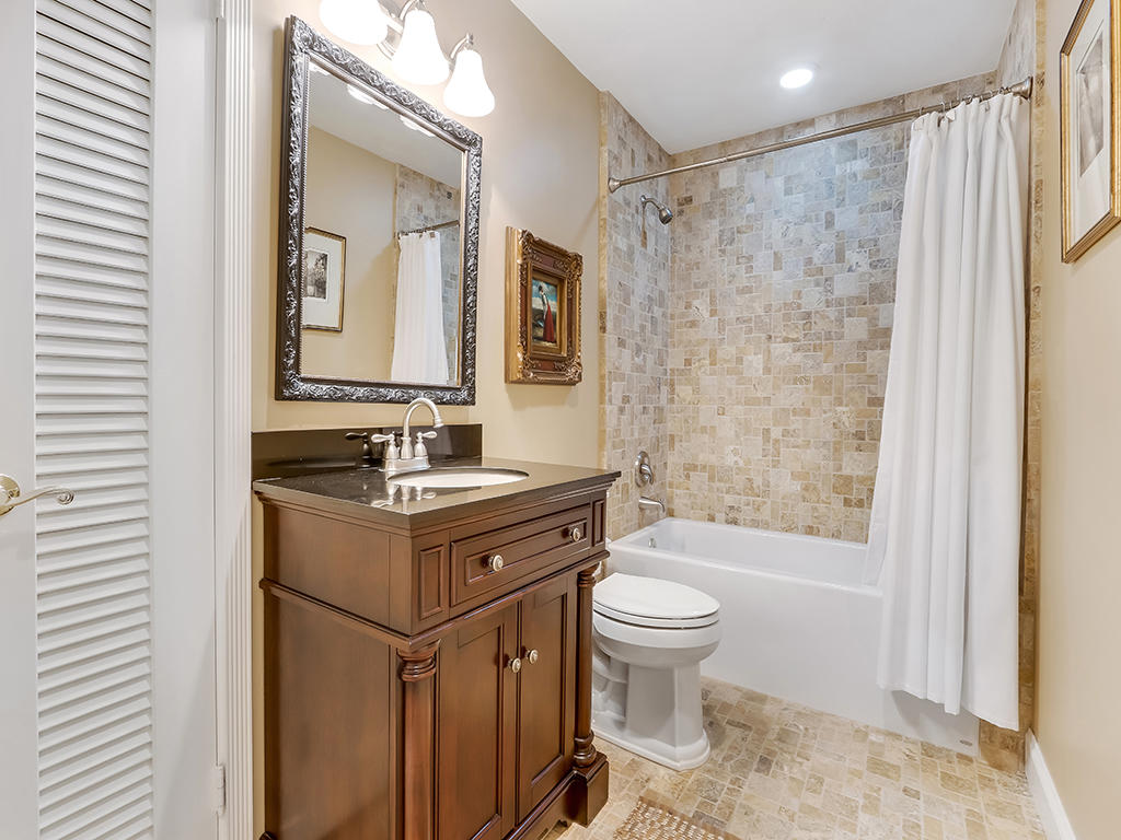 2386 Inland Cove Road Palm Beach Gardens, FL 33410 - Photo 24 of 54 2386 Inland Cove - Full Bath