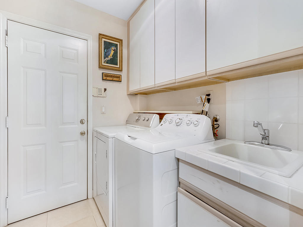 2386 Inland Cove Road Palm Beach Gardens, FL 33410 - Photo 27 of 54 2386 Inland Cove - Laundry Room
