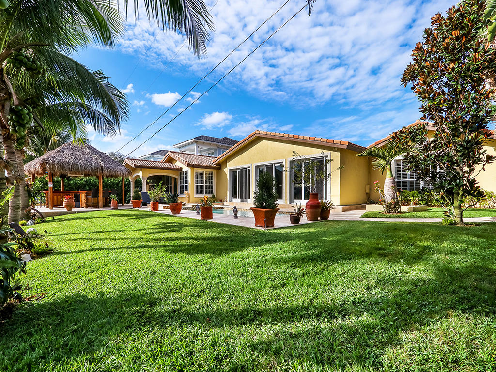 2386 Inland Cove Road Palm Beach Gardens, FL 33410 - Photo 38 of 54 2386 Inland Cove - Back of Home