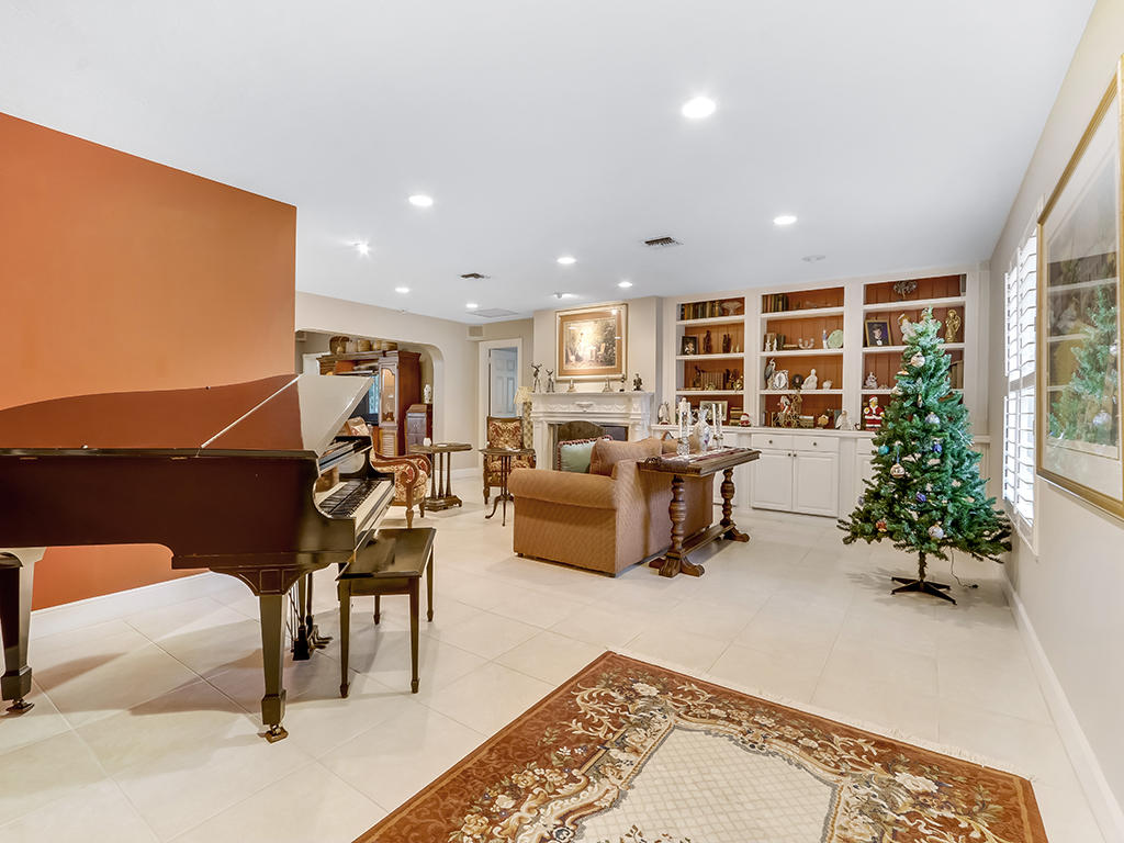 2386 Inland Cove Road Palm Beach Gardens, FL 33410 - Photo 5 of 54 2386 Inland Cove - Living Room