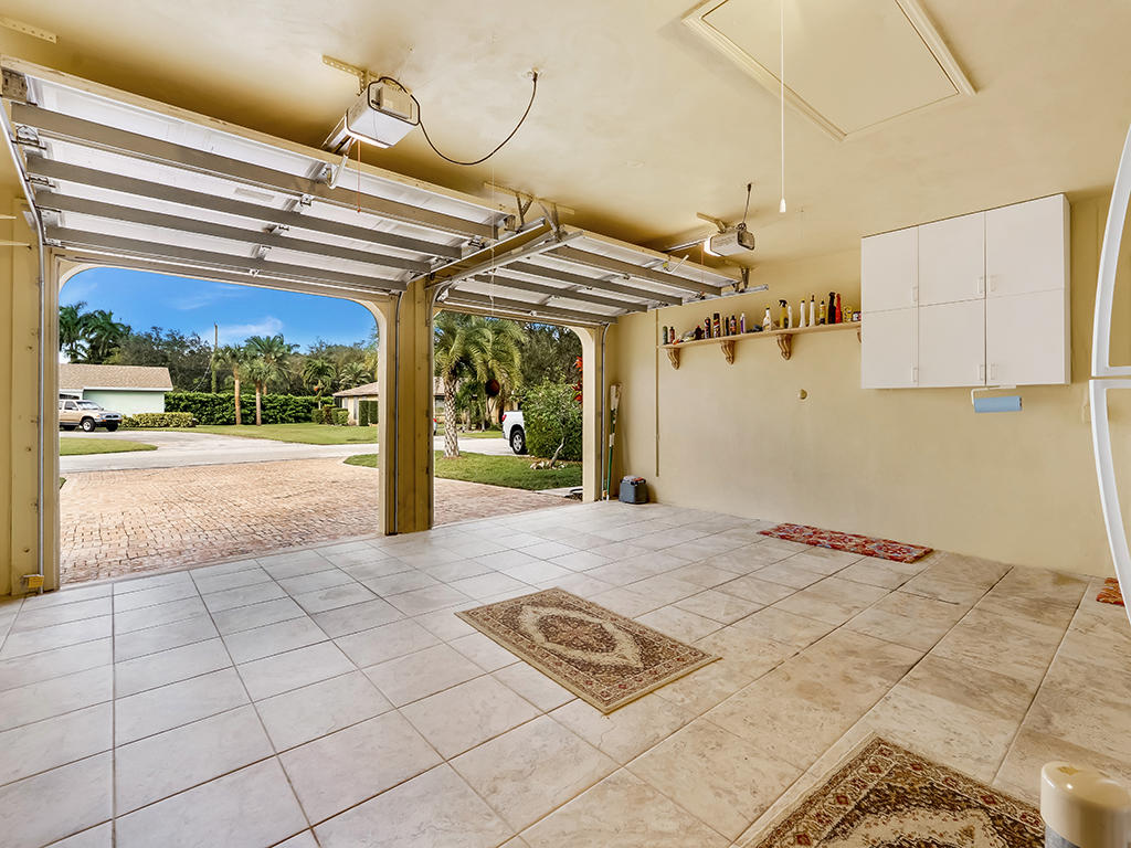 2386 Inland Cove Road Palm Beach Gardens, FL 33410 - Photo 54 of 54 2386 Inland Cove - Garage