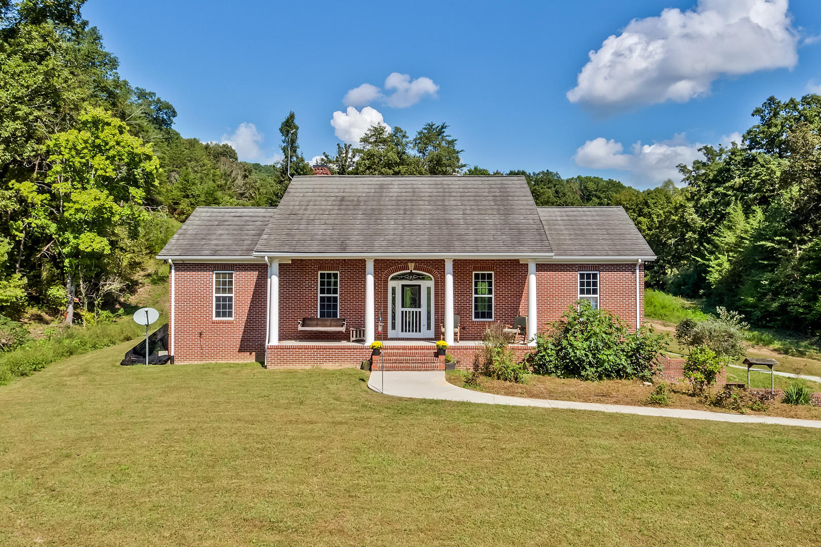 400 Satterfield Road Maynardville, TN 37807 - Photo 1 of 40 01_SatterfieldRoad_400_Front