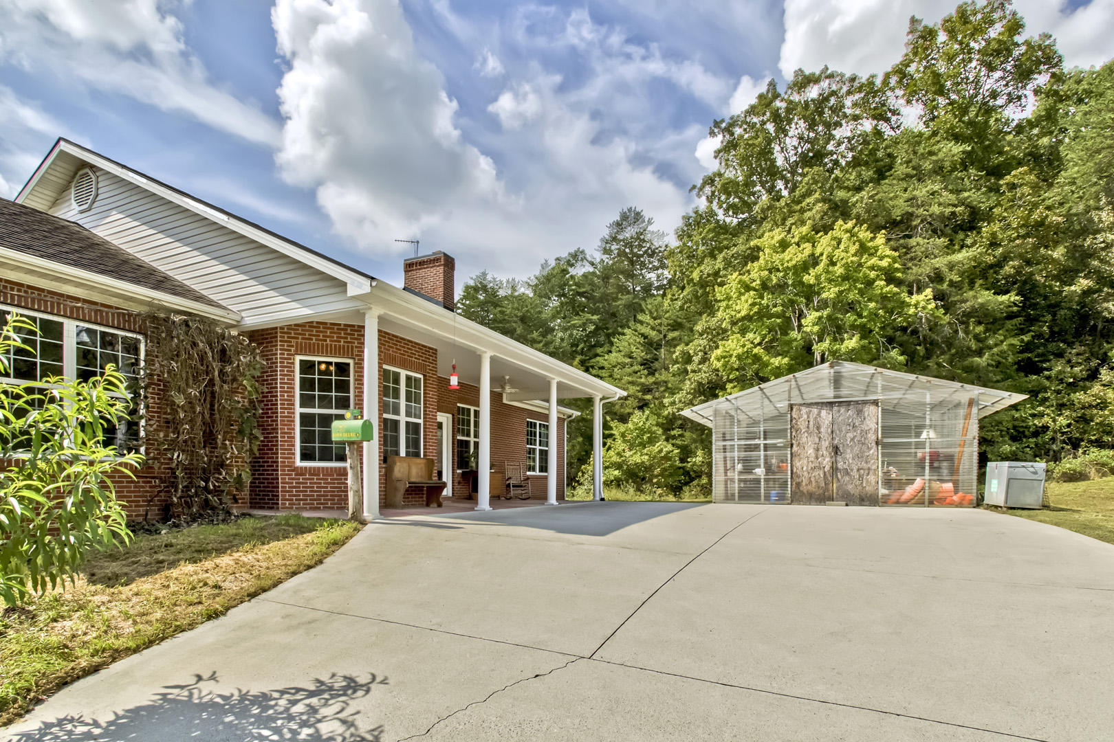 400 Satterfield Road Maynardville, TN 37807 - Photo 32 of 40 32_SatterfieldRoad_400_BackDrive