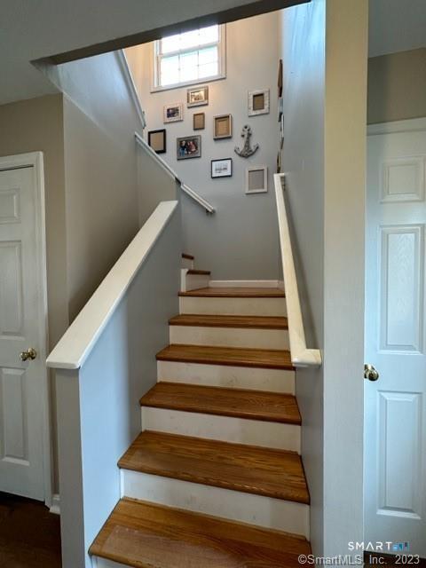 209 Deerfield Ridge Drive Groton, CT 06355 - Photo 7 of 20 Gallery Image 7