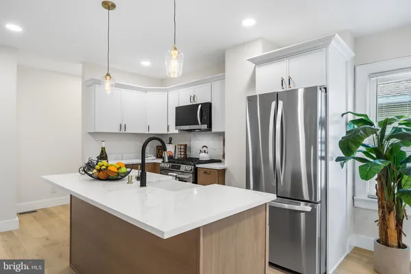 $449,000 | 16 Eden Avenue, Oaklyn, NJ 08107