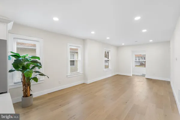 $449,000 | 16 Eden Avenue, Oaklyn, NJ 08107