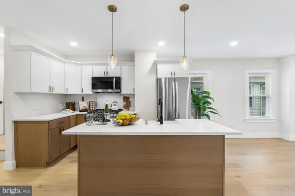 $449,000 | 16 Eden Avenue, Oaklyn, NJ 08107