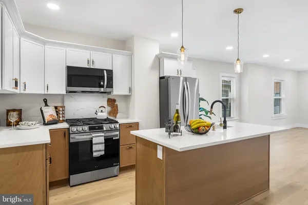 $449,000 | 16 Eden Avenue, Oaklyn, NJ 08107