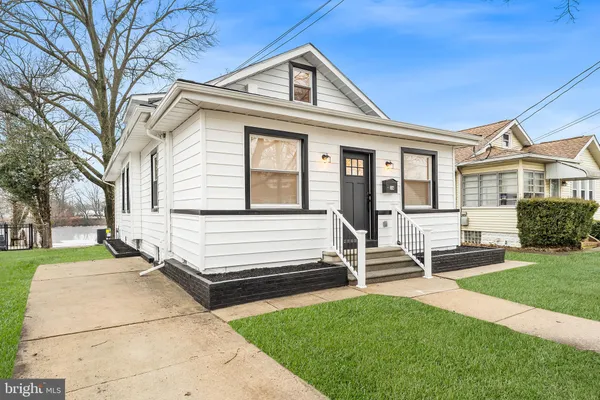 $449,000 | 16 Eden Avenue, Oaklyn, NJ 08107