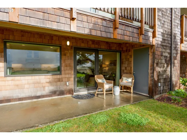 $519,000 | 856 Neacoxie Boulevard, Unit 324, Gearhart, OR 97138