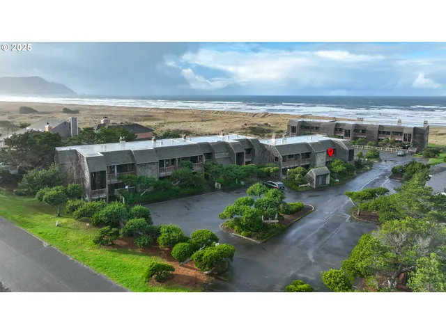 $519,000 | 856 Neacoxie Boulevard, Unit 324, Gearhart, OR 97138