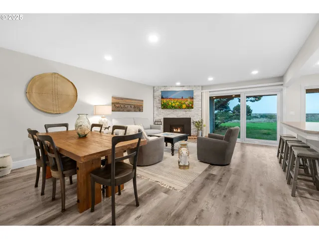 $519,000 | 856 Neacoxie Boulevard, Unit 324, Gearhart, OR 97138