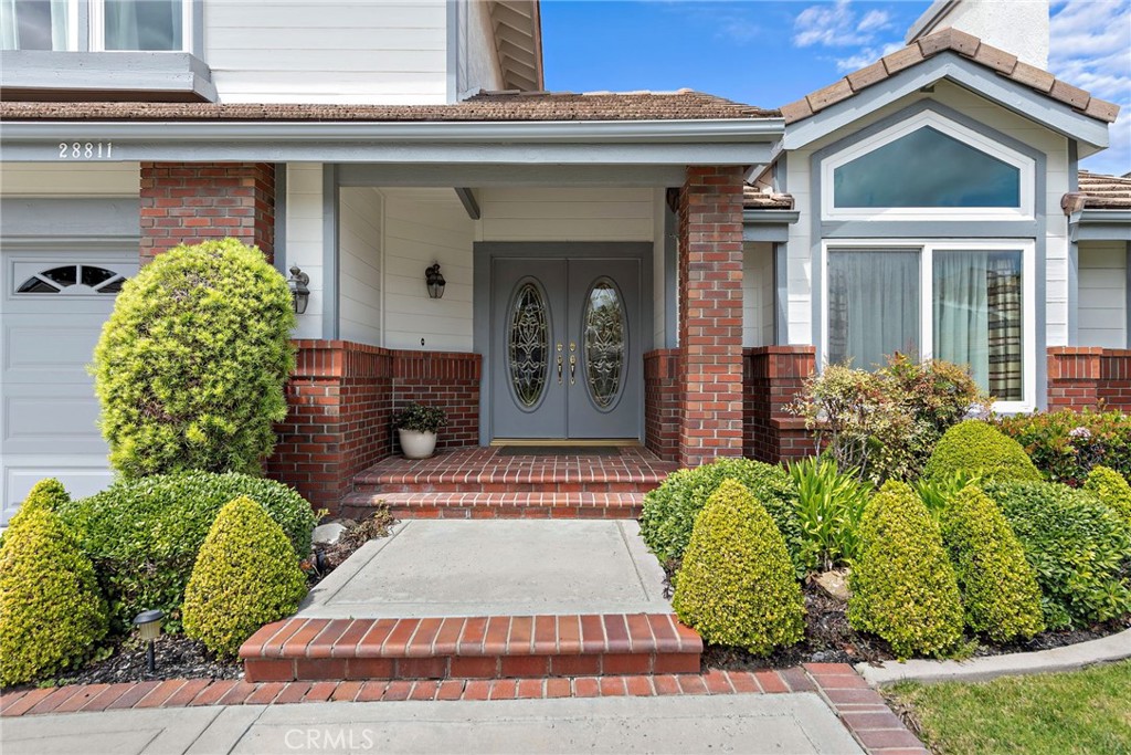 28811 Walnut Grove Mission Viejo, CA 92692 - Photo 3 of 48 front view of a house