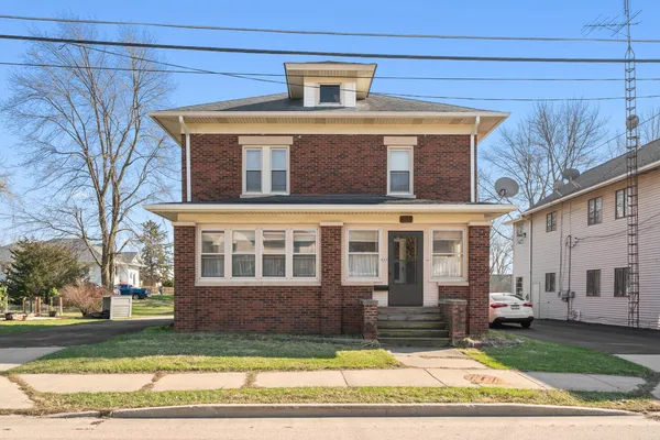 $229,000 | 449 West Lincoln Avenue, Hinckley, IL 60520